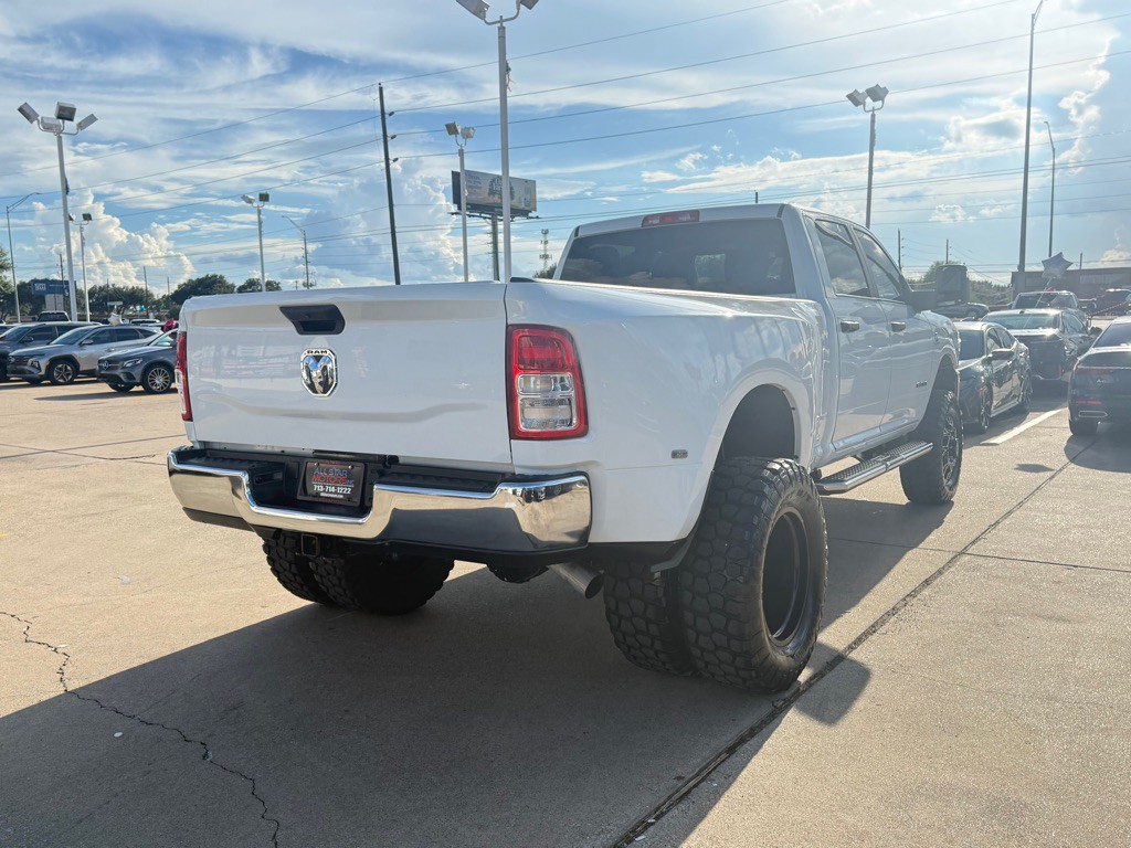2023 RAM 3500 Image 7