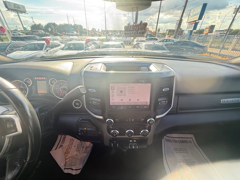 2023 RAM 3500 Image 23