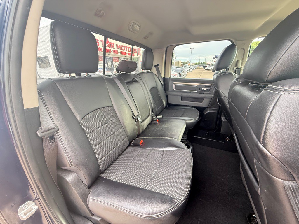 2017 RAM 1500 Image 16