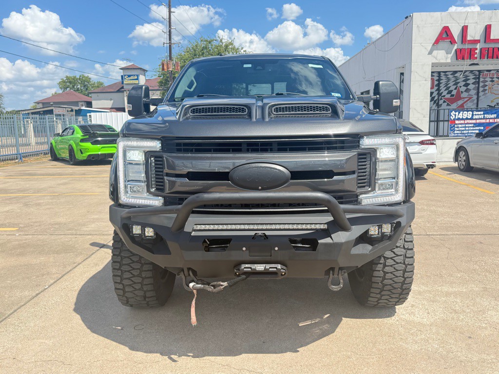 2018 Ford F-250 Image 2