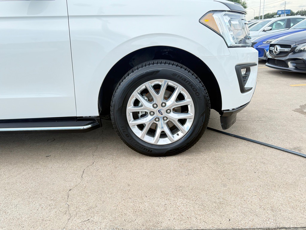 2021 Ford Expedition Image 8