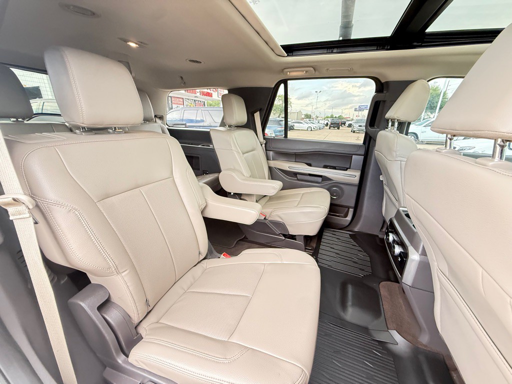 2021 Ford Expedition Image 16