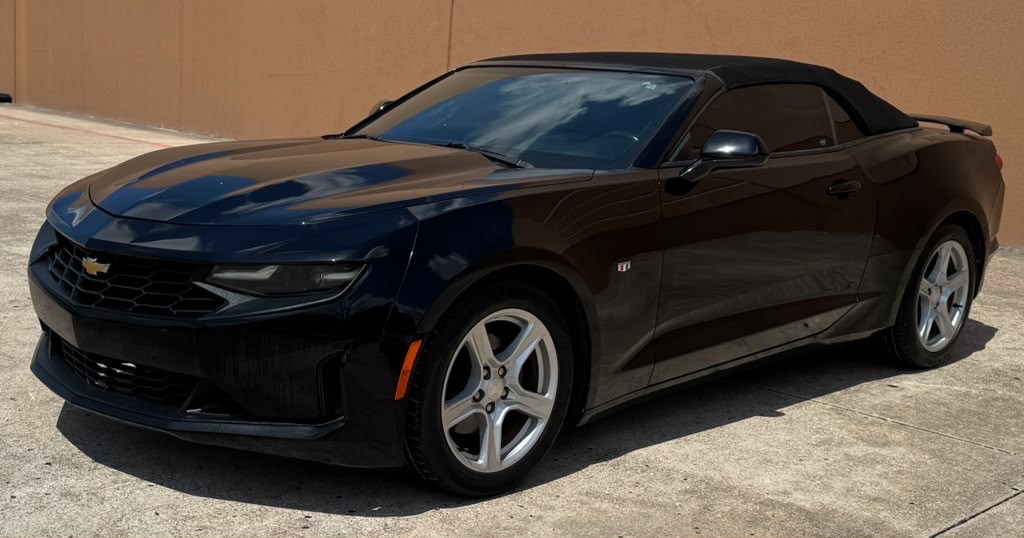 2020 Chevrolet Camaro Image 2