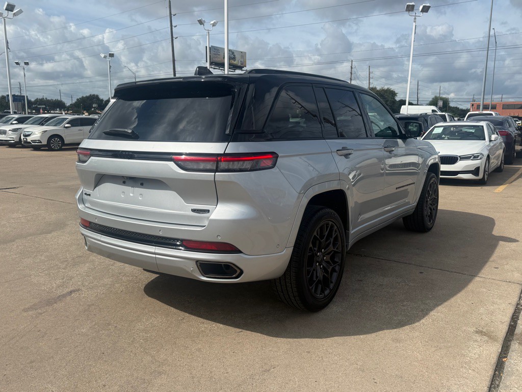 2025 Jeep Grand Cherokee Image 7