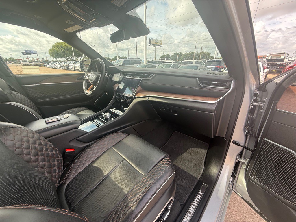 2025 Jeep Grand Cherokee Image 20