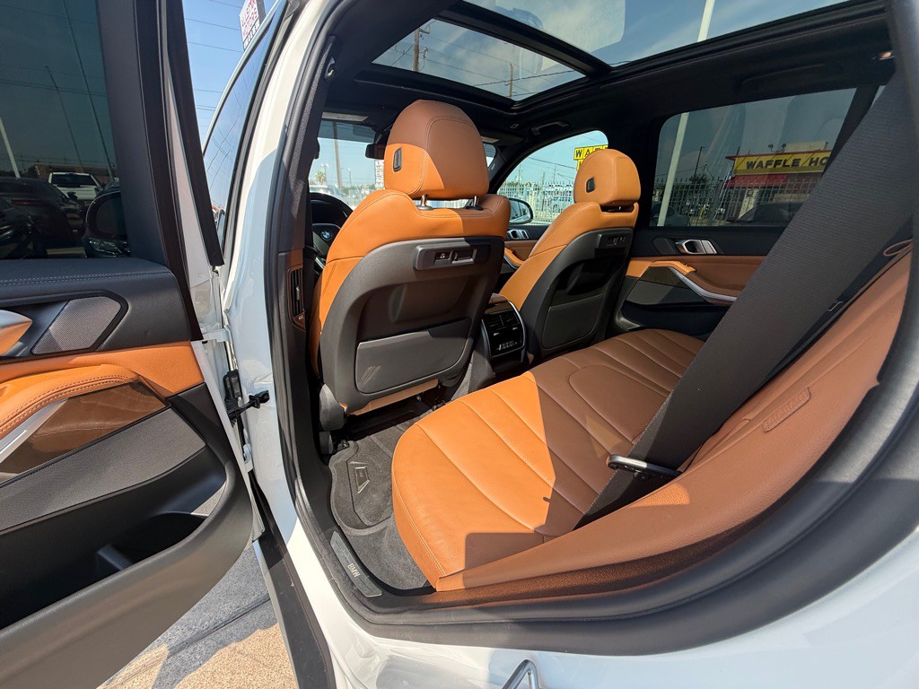 2021 BMW X5 Image 16