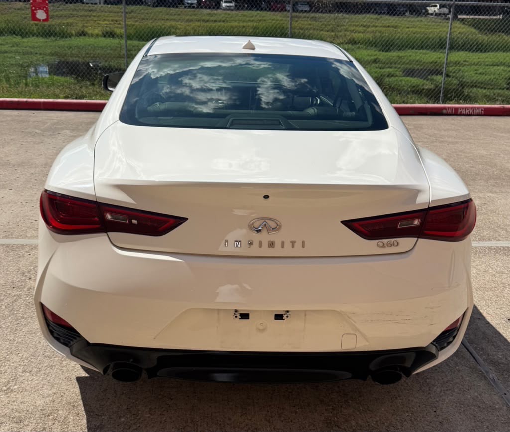 2018 INFINITI Q60 Image 6