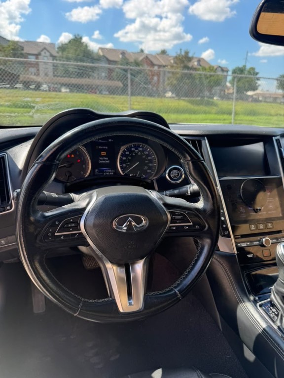 2018 INFINITI Q60 Image 13