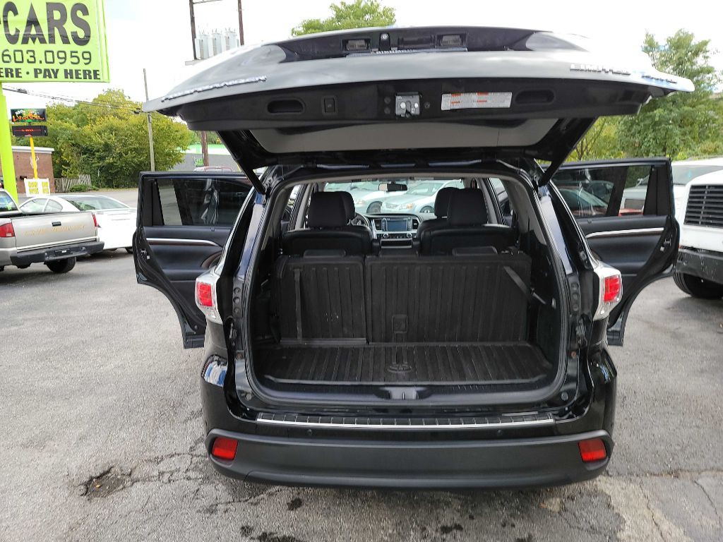 2015 Toyota Highlander Image 4