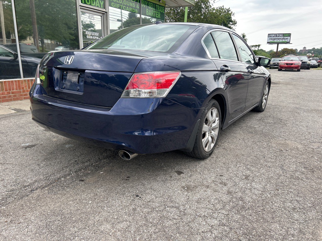 2010 Honda Accord Image 2