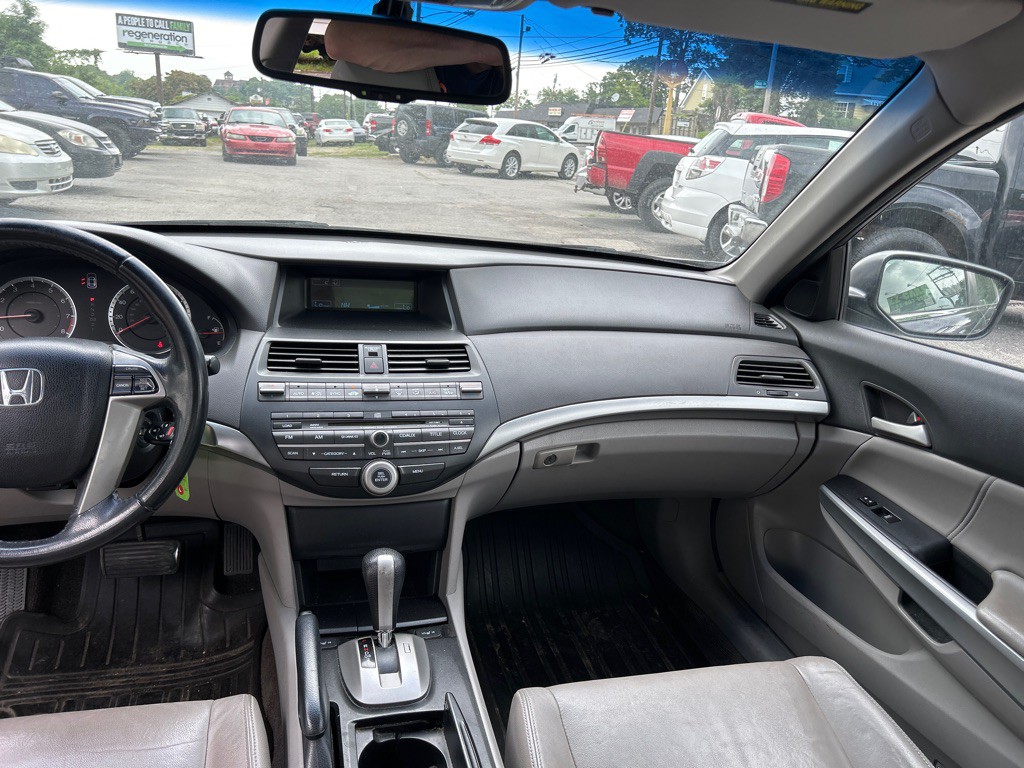 2010 Honda Accord Image 5