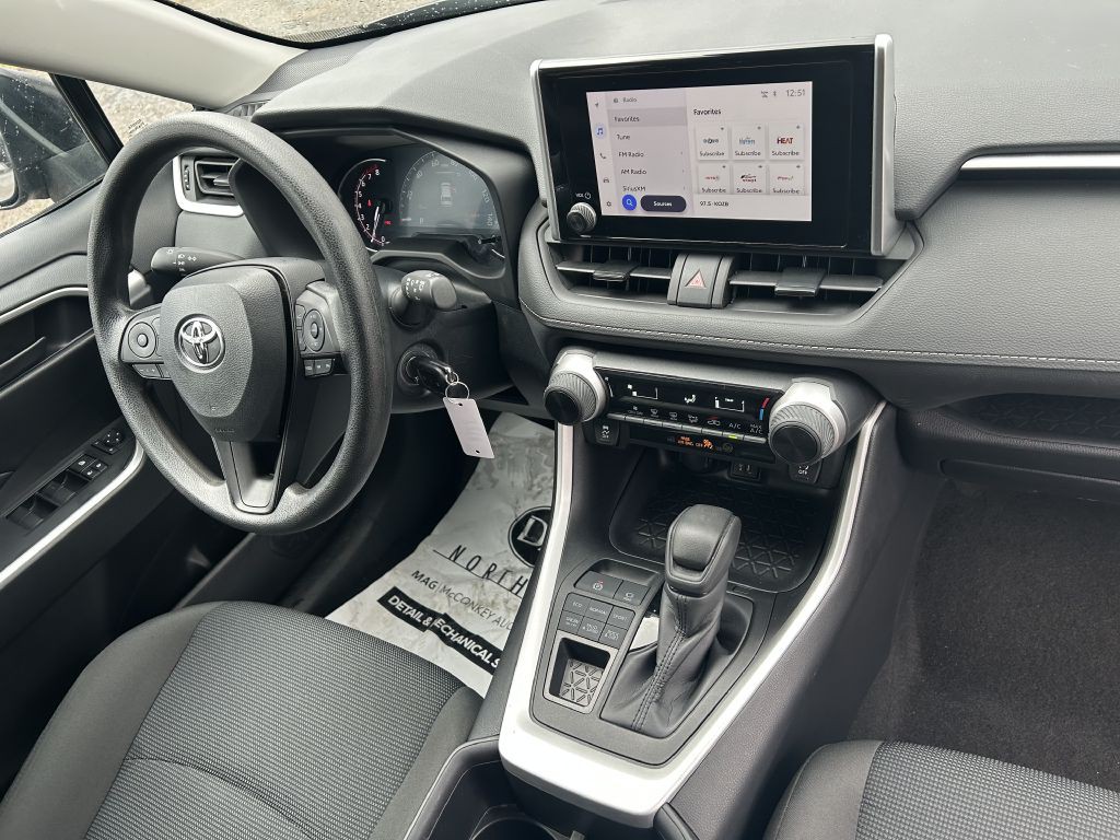 2024 Toyota Rav4 Image 10