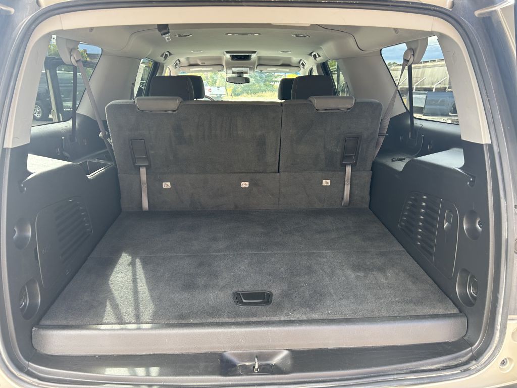 2015 Chevrolet Suburban Image 9