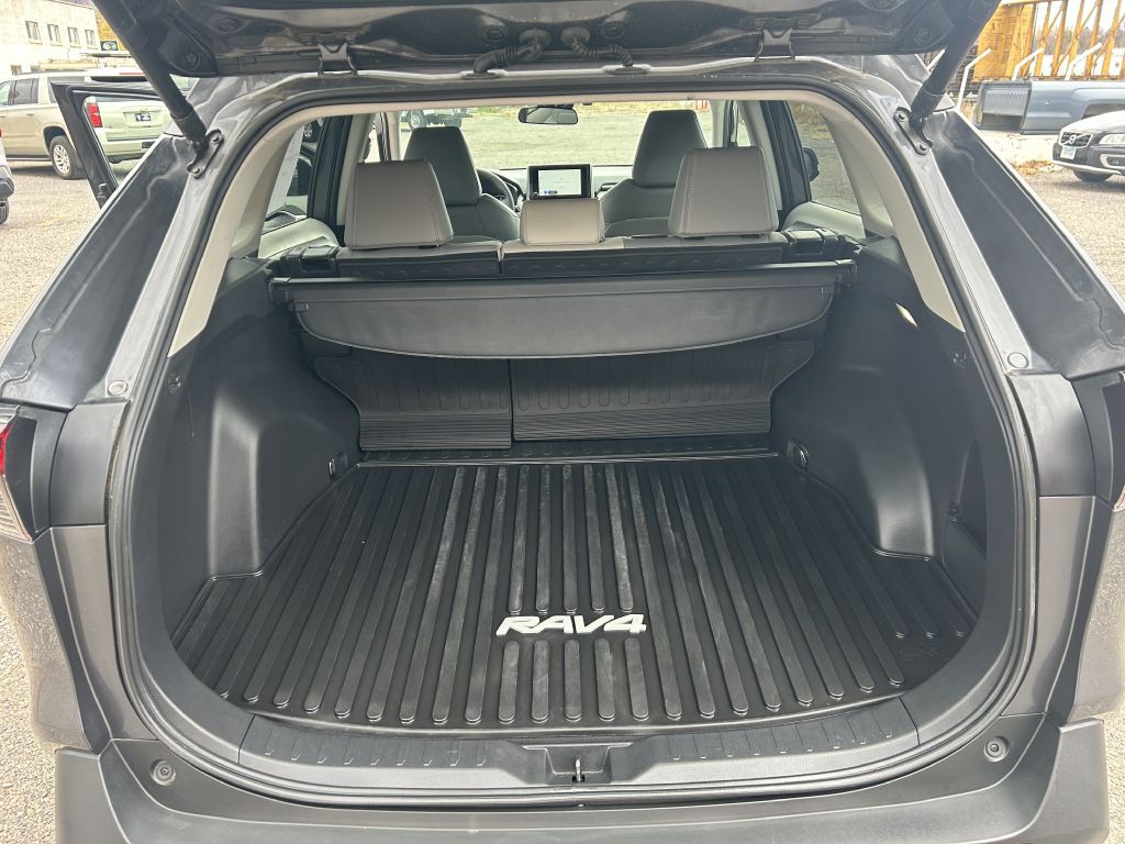 2025 Toyota Rav4 Image 8