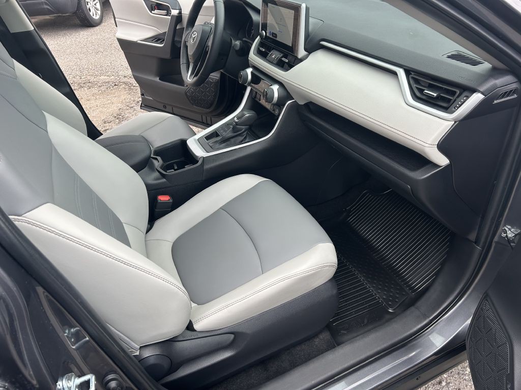 2025 Toyota Rav4 Image 9