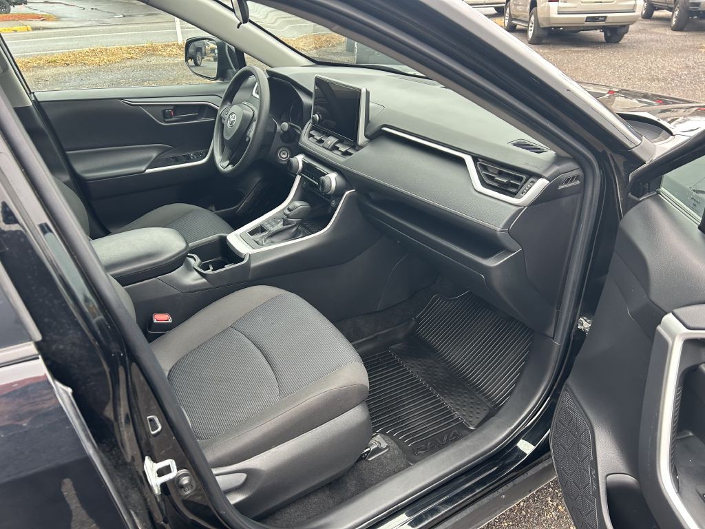 2024 Toyota Rav4 Image 9