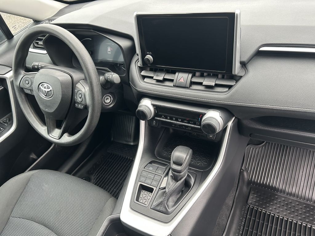 2024 Toyota Rav4 Image 10