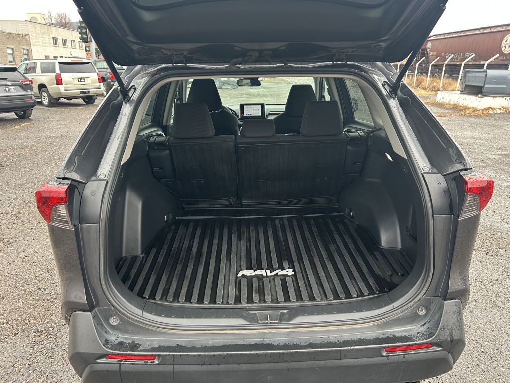 2024 Toyota Rav4 Image 8