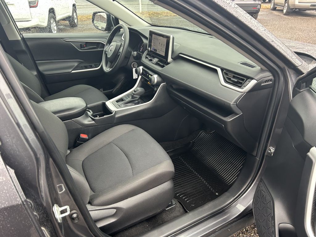 2024 Toyota Rav4 Image 9