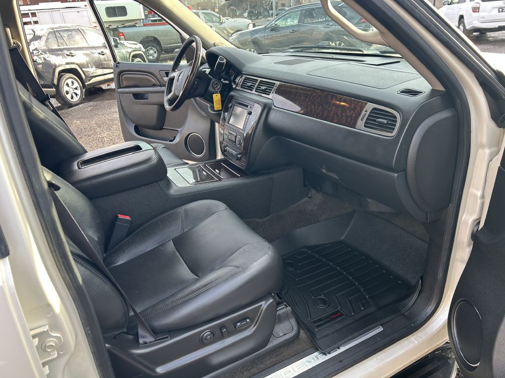 2012 GMC Yukon Image 9