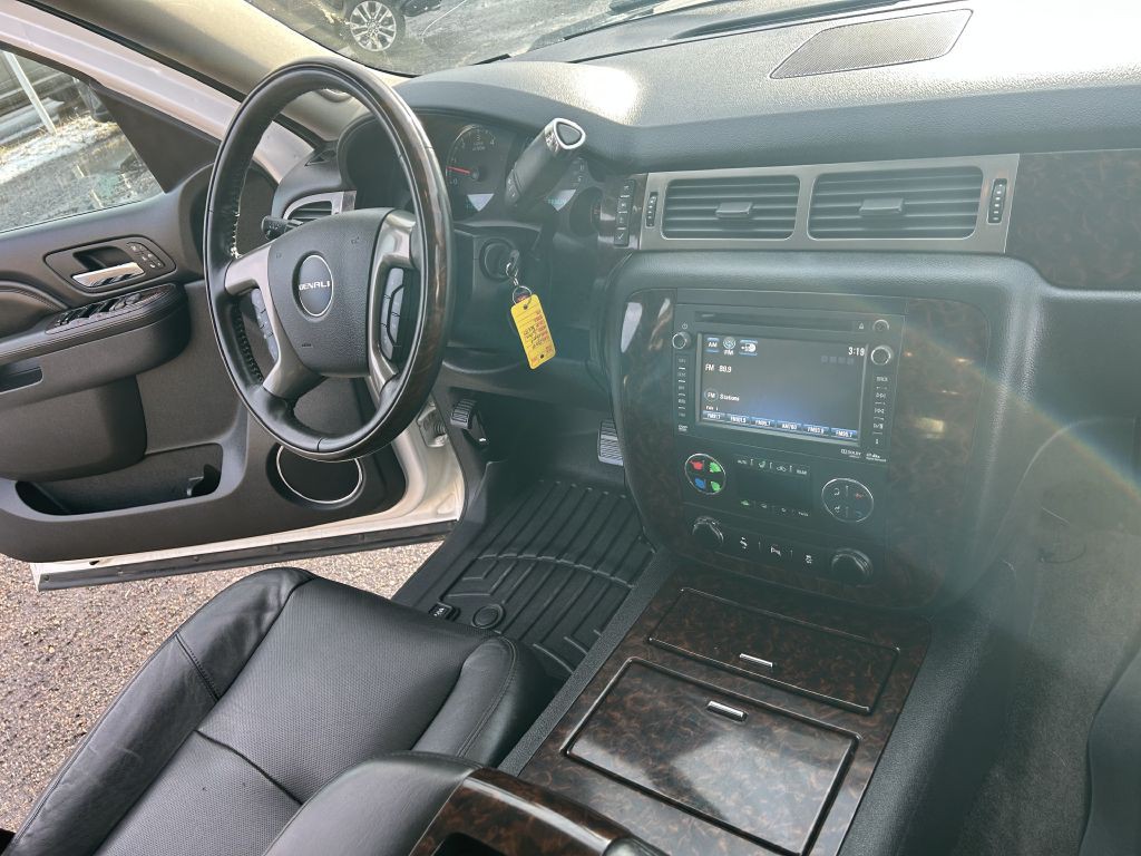 2012 GMC Yukon Image 10