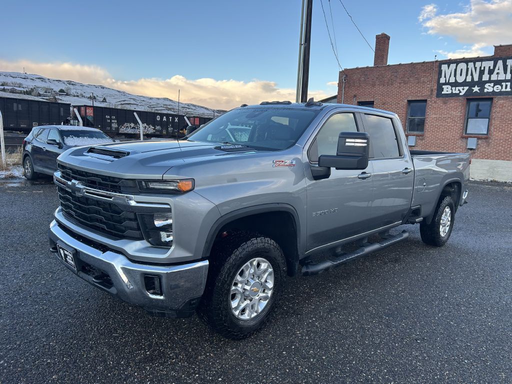 2024 Chevrolet Silverado 1500 Image 2