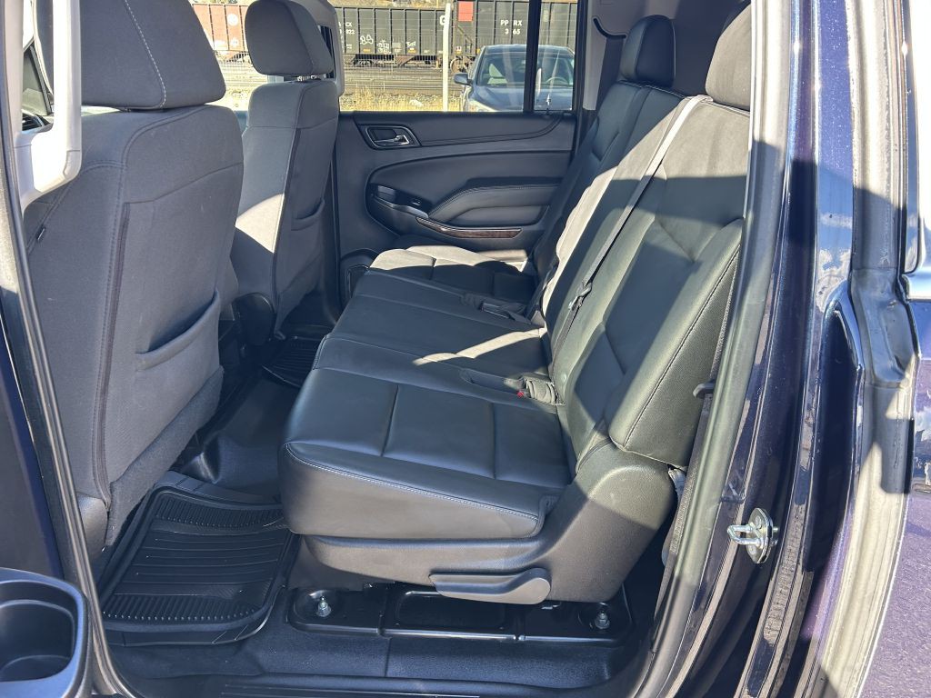 2019 Chevrolet Suburban Image 6