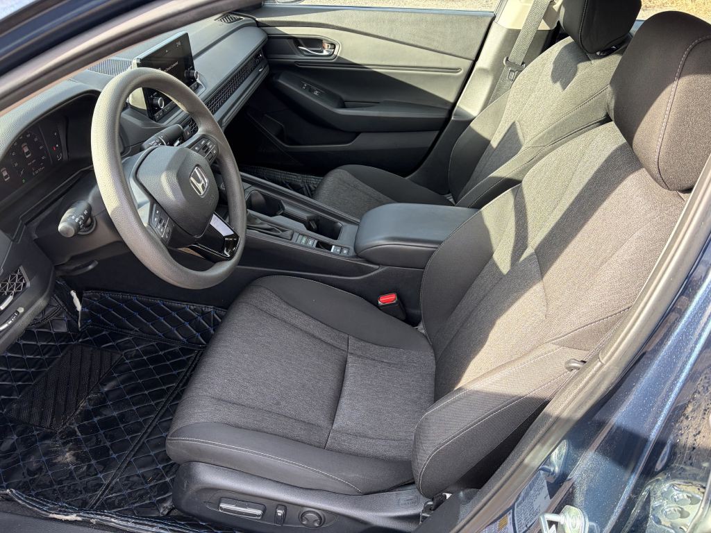 2023 Honda Accord Image 6