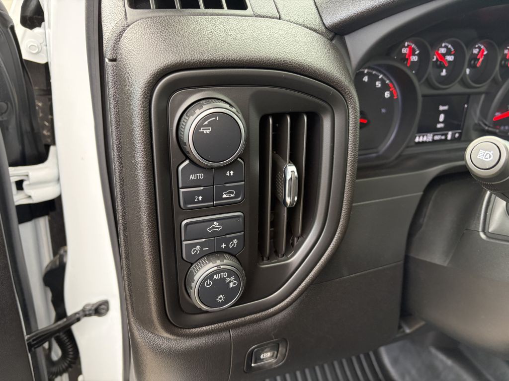 2025 Chevrolet Silverado 1500 Image 10