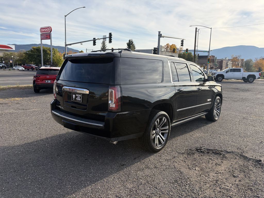 2017 GMC Yukon Image 4