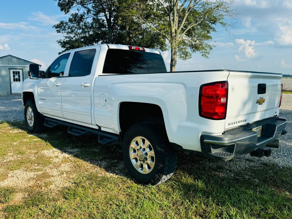 2017 Chevrolet Silverado 1500 Image 4