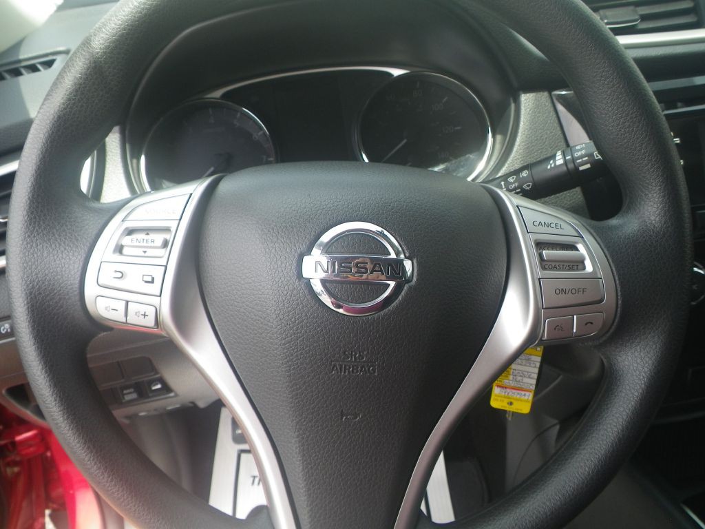 2016 Nissan Rogue Image 15