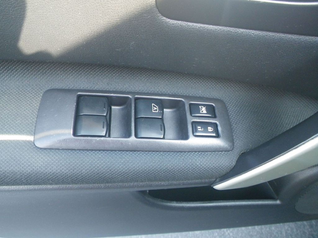 2013 Nissan Rogue Image 10