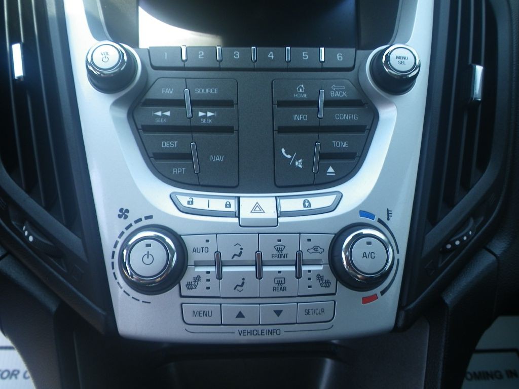 2015 Chevrolet Equinox Image 18