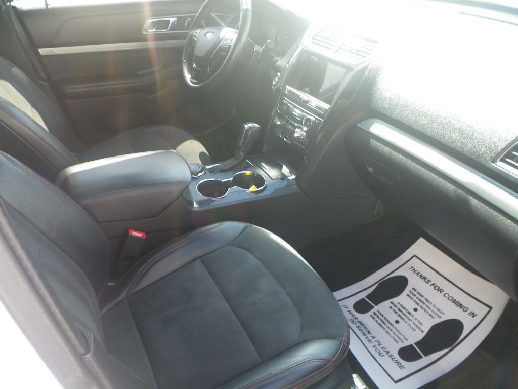 2018 Ford Explorer Image 10
