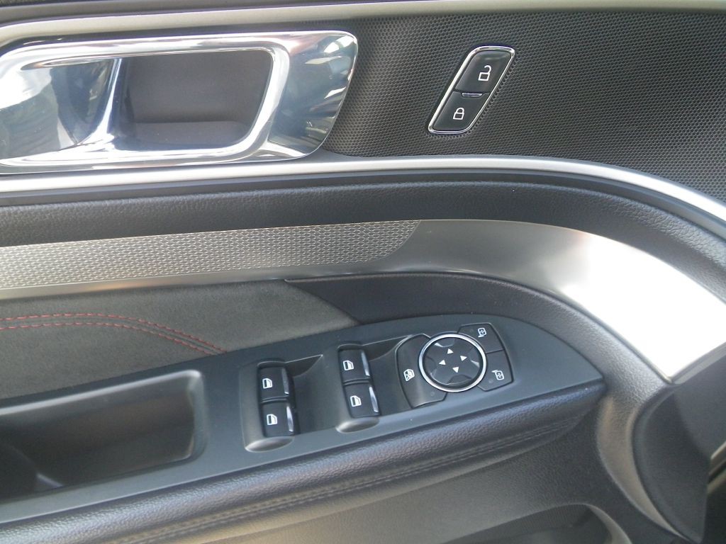 2018 Ford Explorer Image 13
