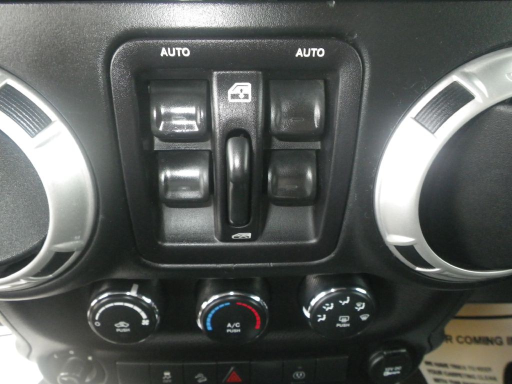 2016 Jeep Wrangler Unlimited Image 13