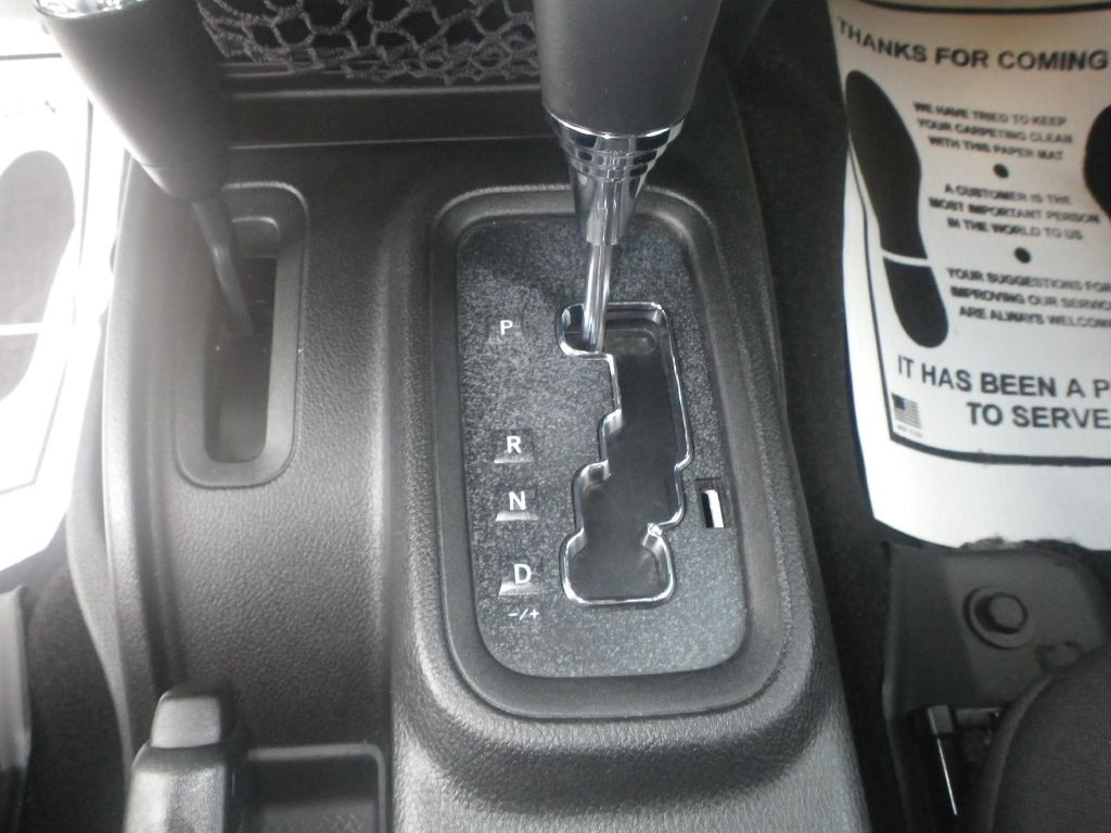 2016 Jeep Wrangler Unlimited Image 15