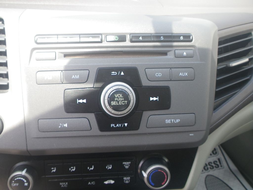 2012 Honda Civic Image 13
