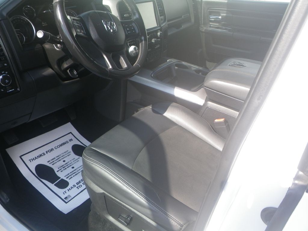 2017 RAM 1500 Image 12