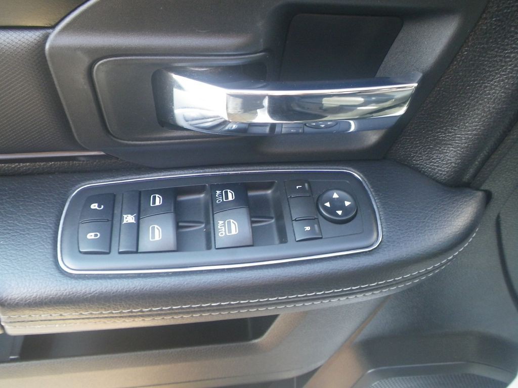 2017 RAM 1500 Image 14