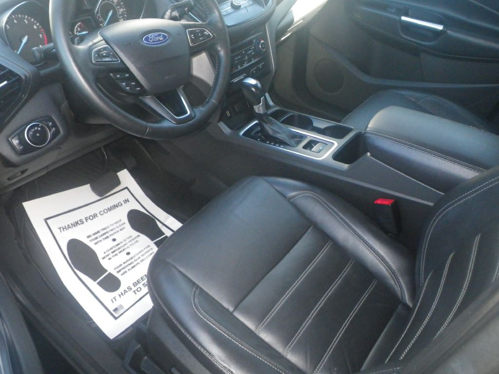 2017 Ford Escape Image 10