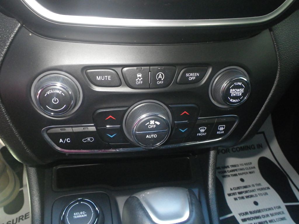 2019 Jeep Cherokee Image 14