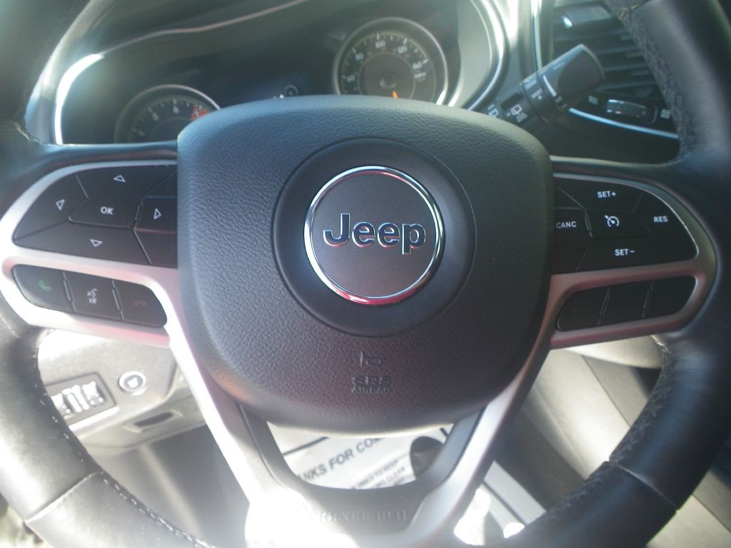 2019 Jeep Cherokee Image 17