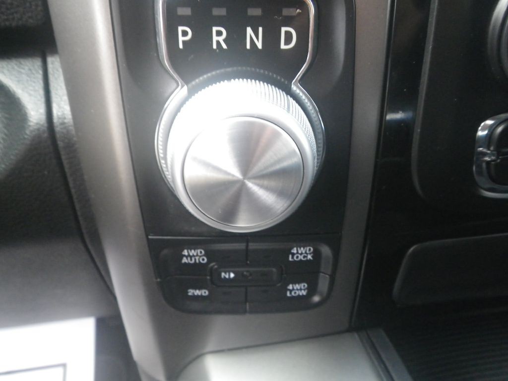 2016 RAM 1500 Image 16