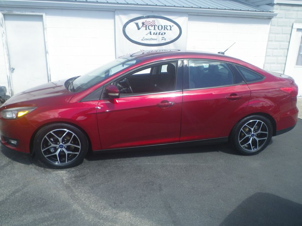2017 Ford Focus Image 1