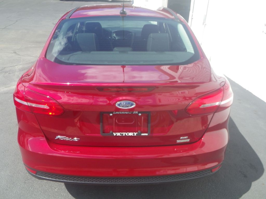 2017 Ford Focus Image 5