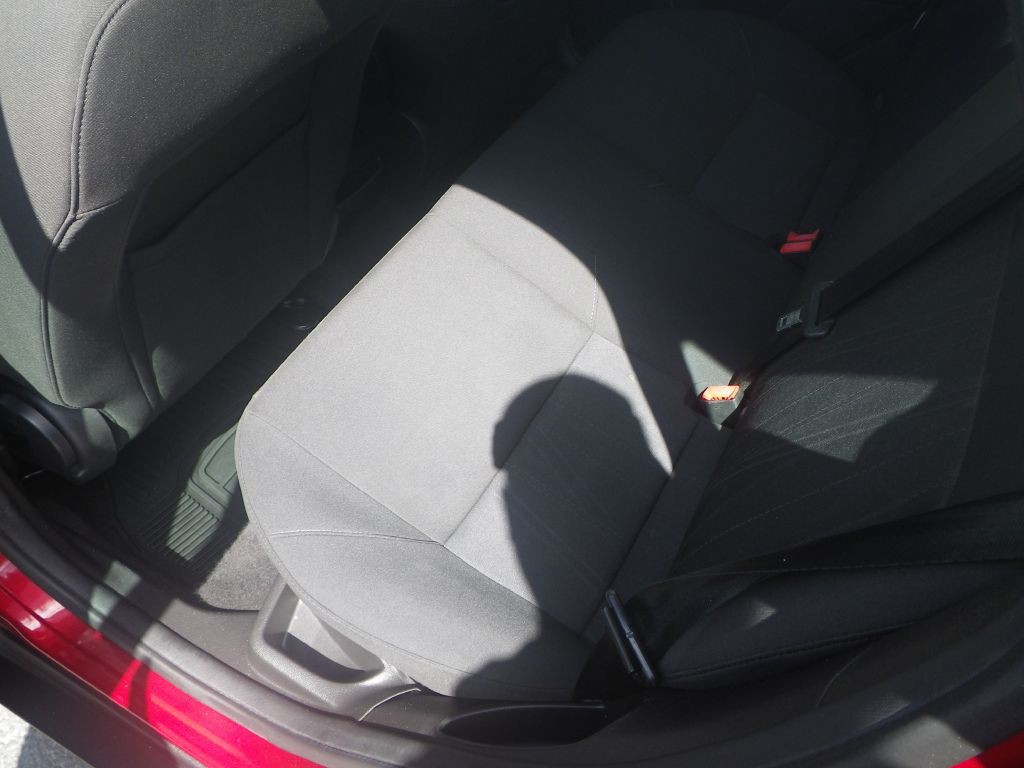 2017 Ford Focus Image 7