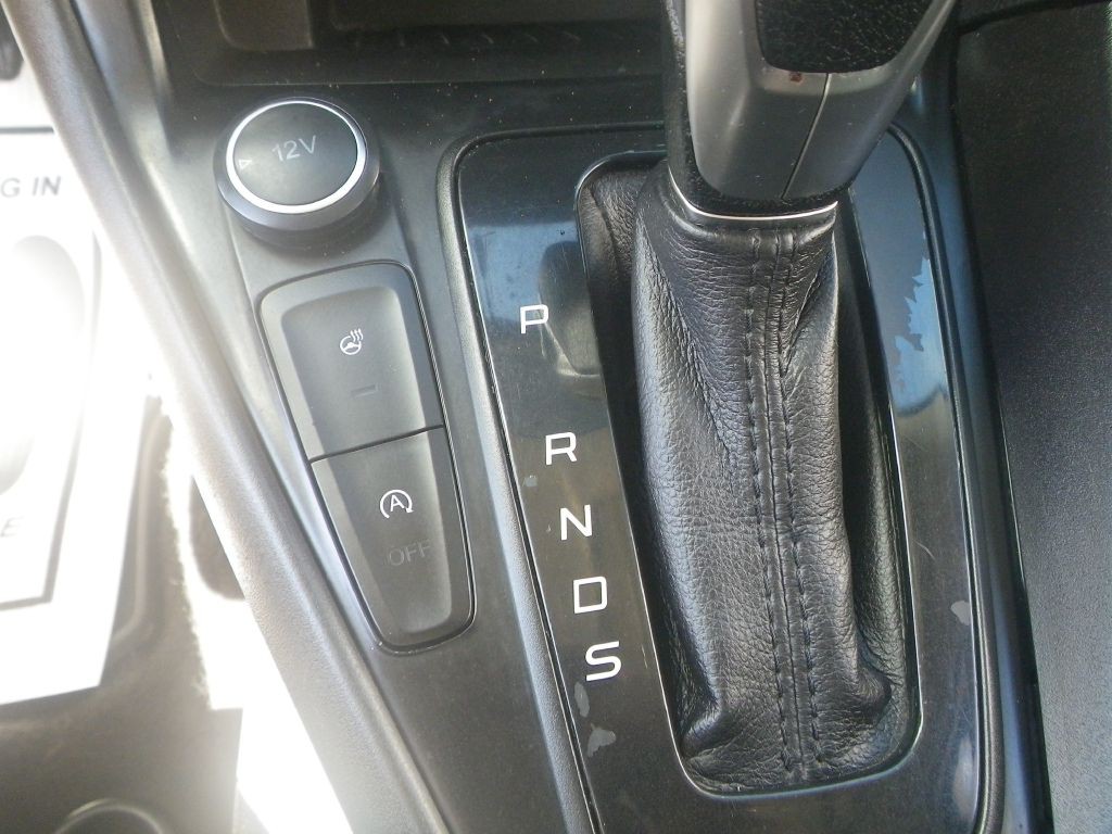 2017 Ford Focus Image 15