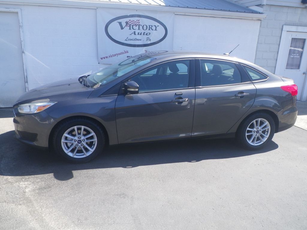 2015 Ford Focus Image 1